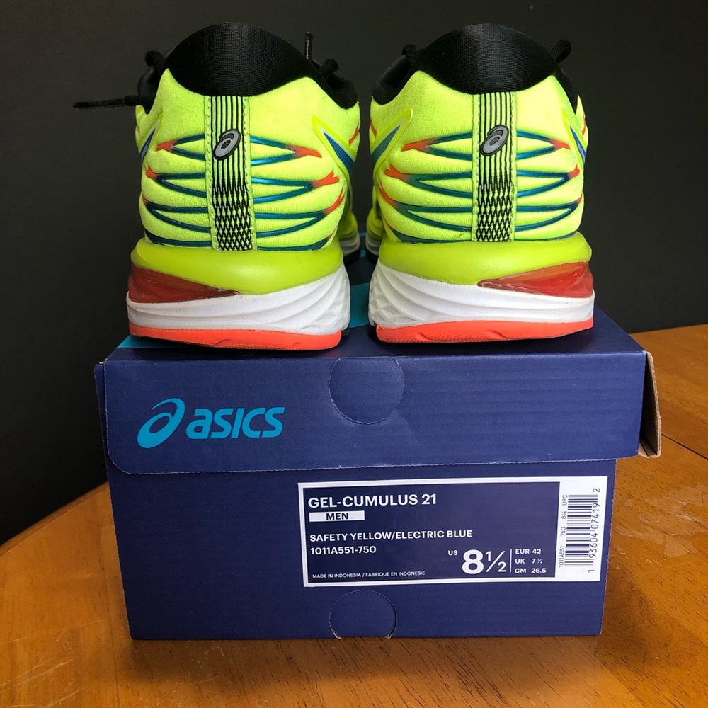Men’s ASICS GEL-CUMULUS 21- Size 8.5 D width.